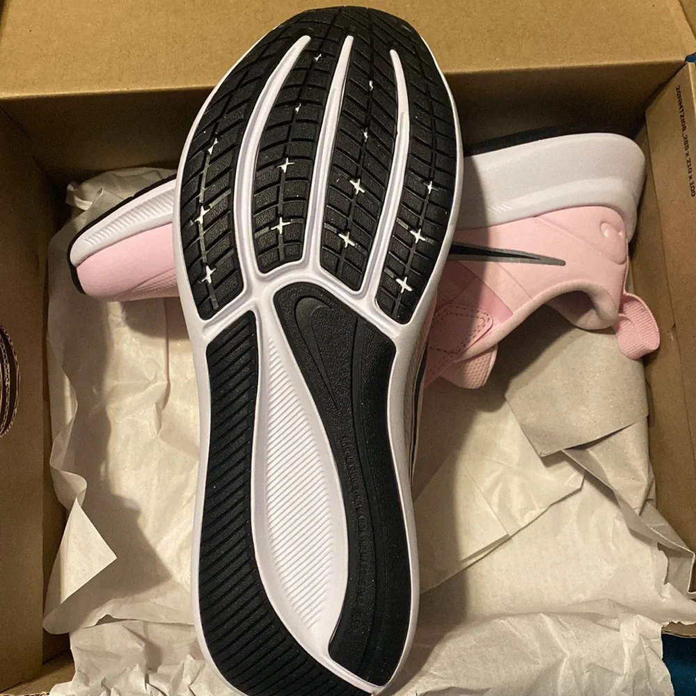 Nike star runner 3y pink ( NEW )